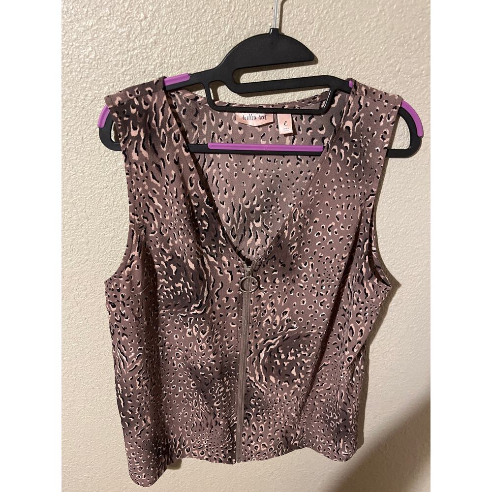 Willow + root women’s sleeveless top size large